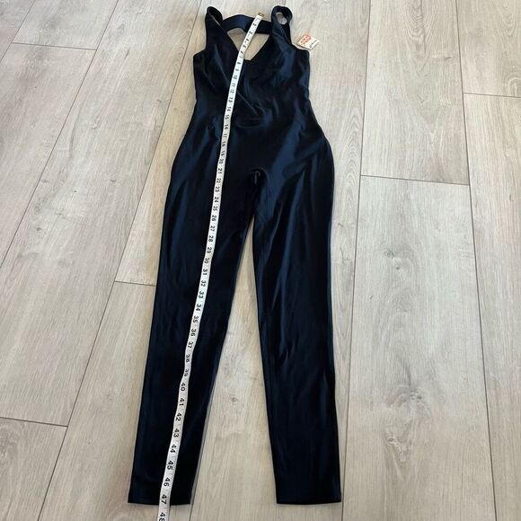 Free movement women jumpsuit size xs - Picture 2 of 8